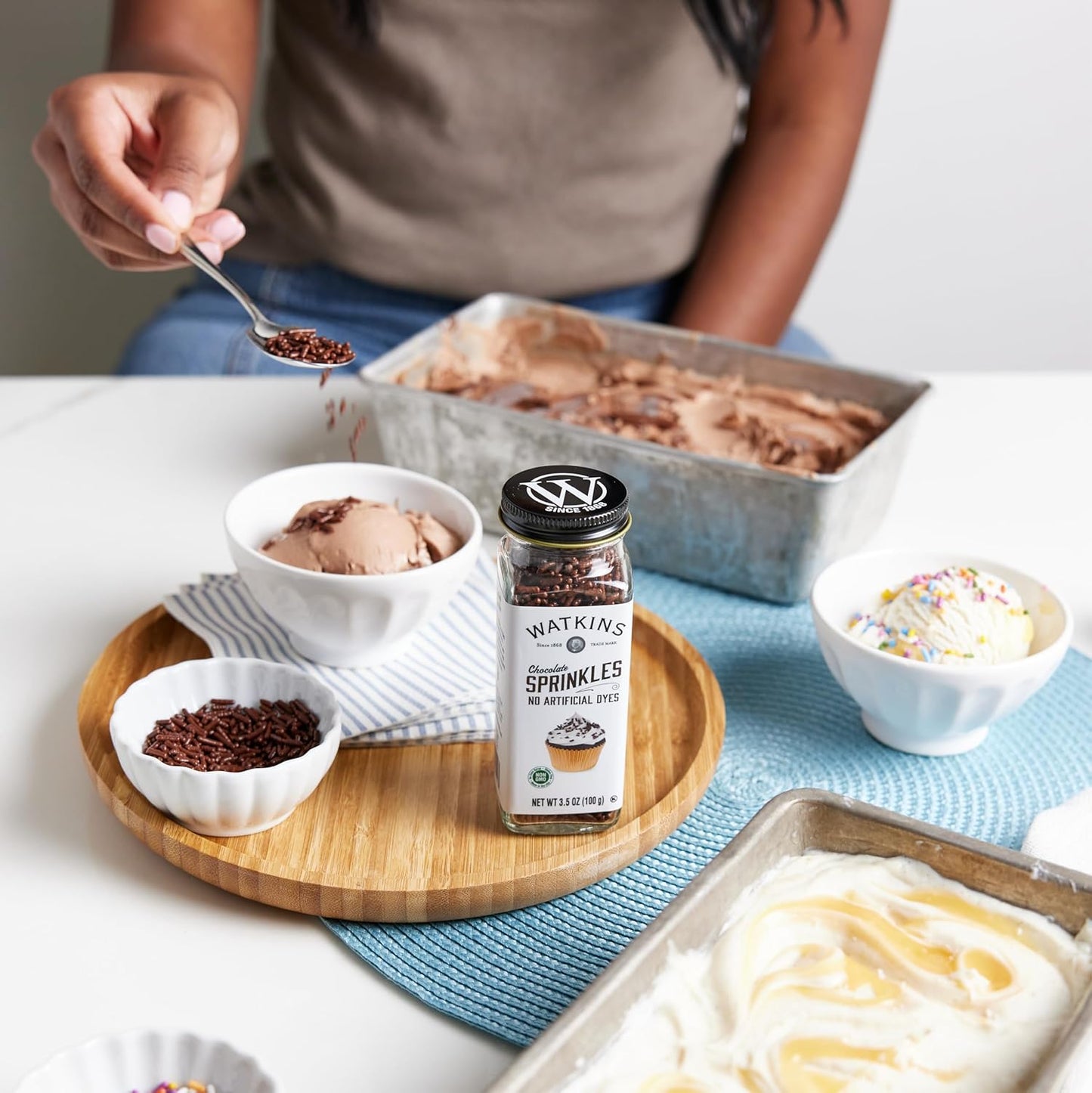 Watkins Decorating Sprinkles Chocolate – Intentional Baking Topping for Minimalist Kitchens