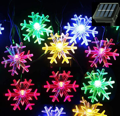 Brightever Solar Christmas Snowflake Lights 20 Ft 30 LED – IP65 Waterproof Outdoor String for Roofline, Porch and Patio Year-Round