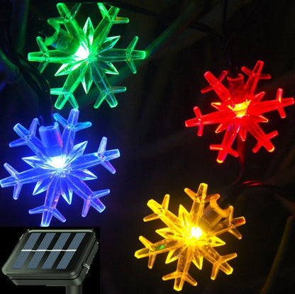 Brightever Solar Christmas Snowflake Lights 20 Ft 30 LED – IP65 Waterproof Outdoor String for Roofline, Porch and Patio Year-Round