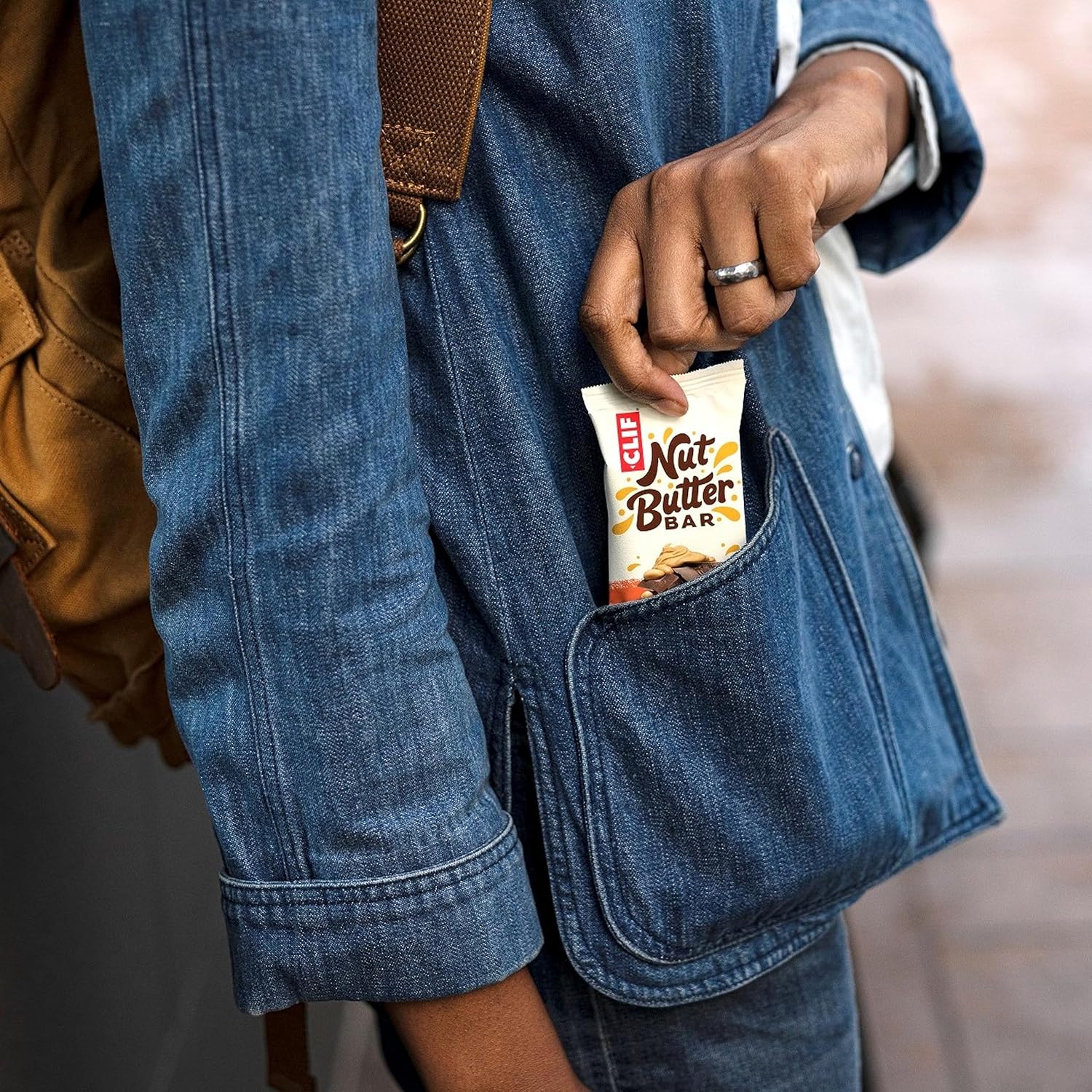 CLIF Nut Butter Bar – Clean Label Snack for Holistic Health Enthusiasts, Low Glycemic