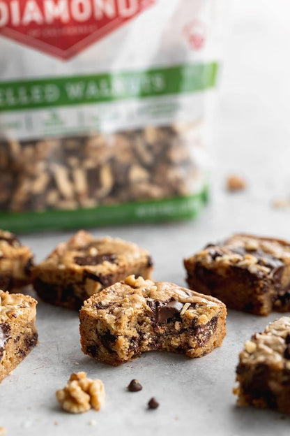 Diamond of California Shelled Walnuts – Mindful Snacking Staple for Home, Office, and Gym Bag, 5g Plant Protein