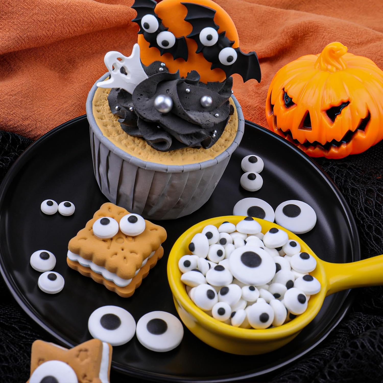 Halloween Eye Sprinkles for Cookies – Travel-Friendly Toppers for Outdoor Picnic and Tailgate Treats