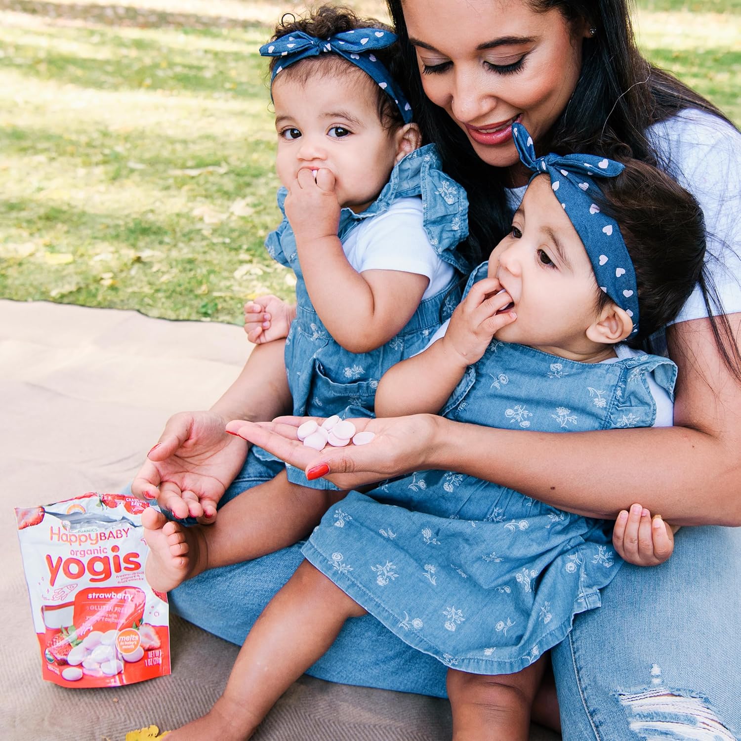 Happy Baby Organics Greek Yogis Crawling Baby Melting Snacks for Stroller and Diaper Bag, Strawberry Banana, 1 oz Resealable Bag