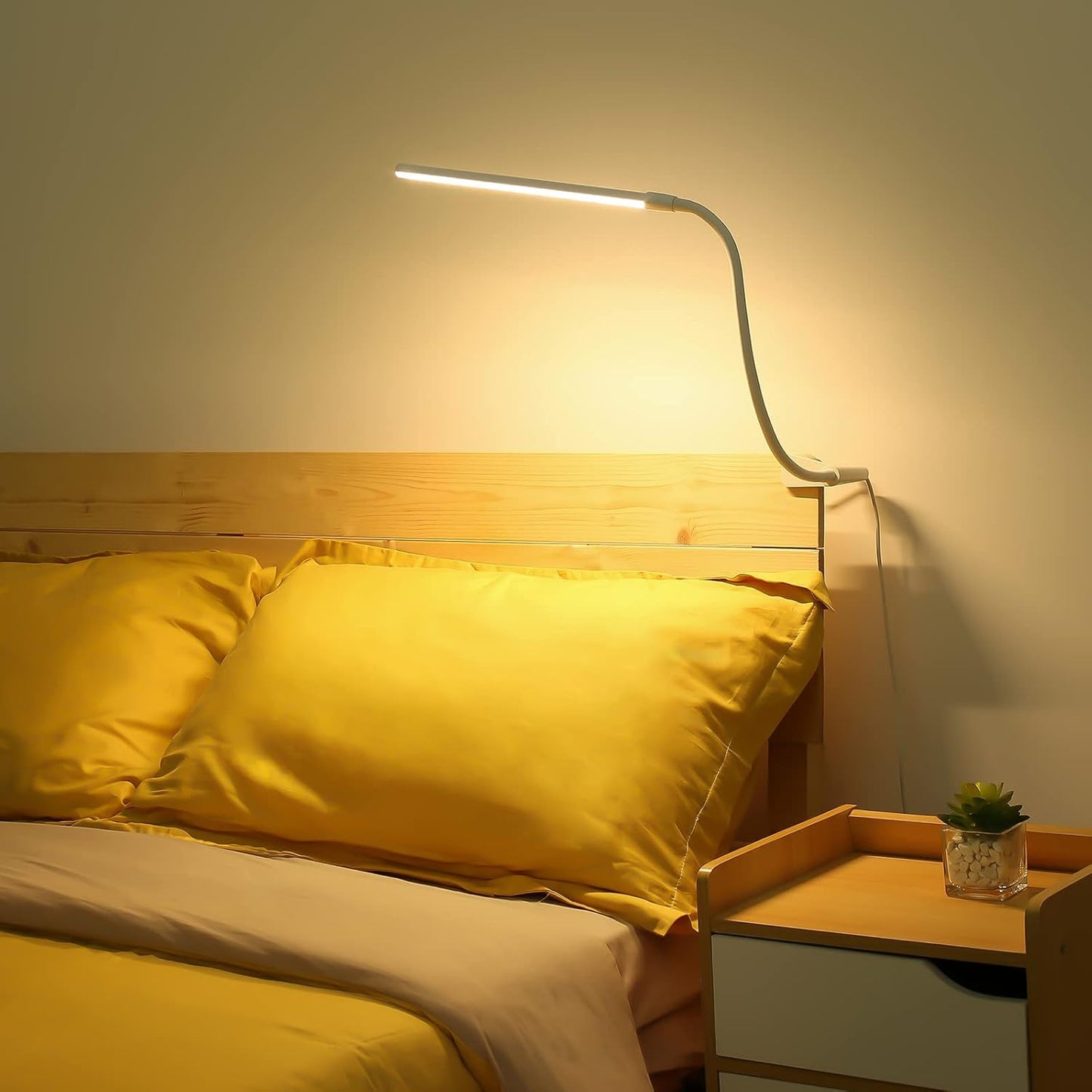 Lepro Minimalist Clamp Lamp for Modern Home Offices, USB Powered Non-Glare Light with Slim Profile