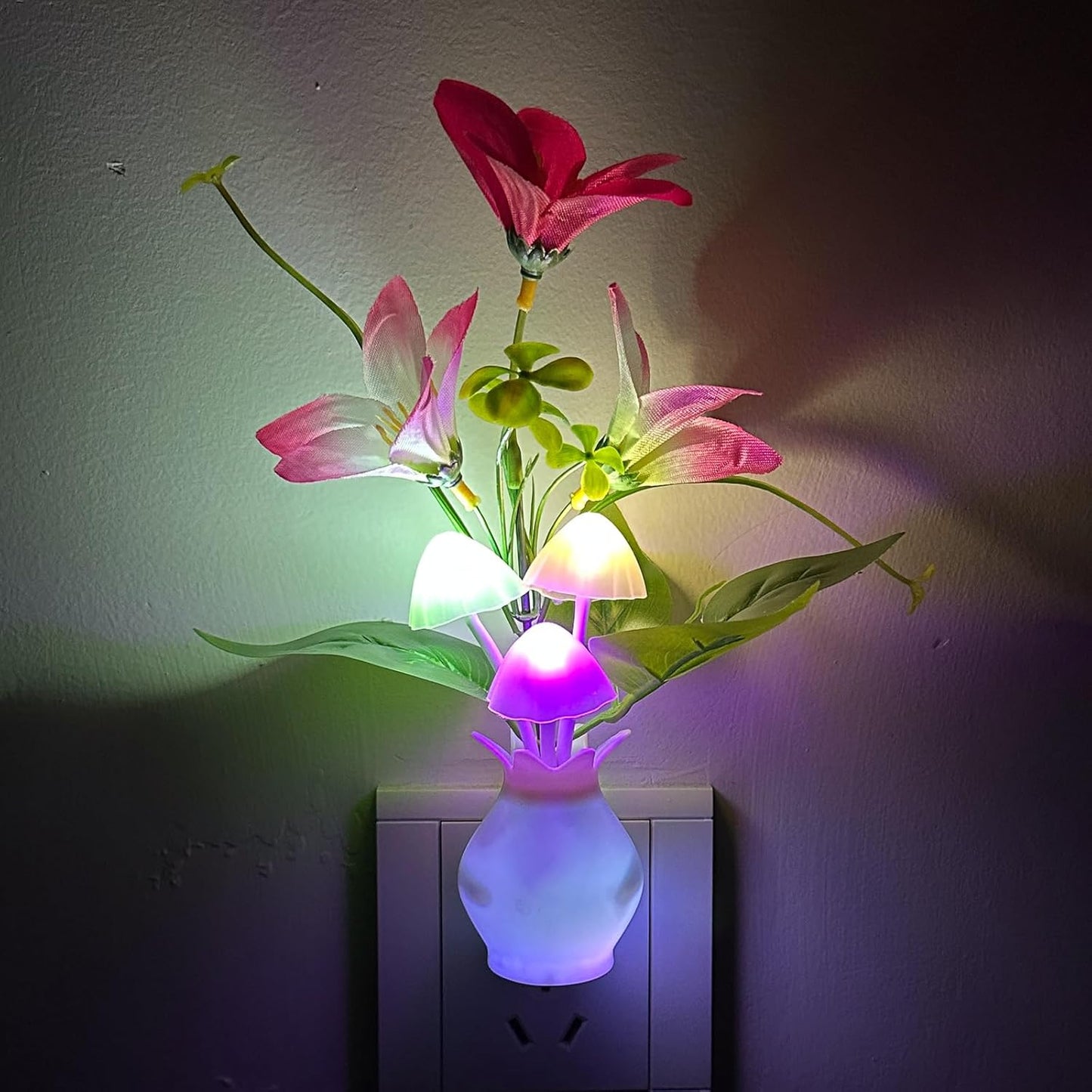 MushroomBloom Simple Plug in Night Light – Uncluttered Mushroom Accent Lamp for Modern Home and Lounge