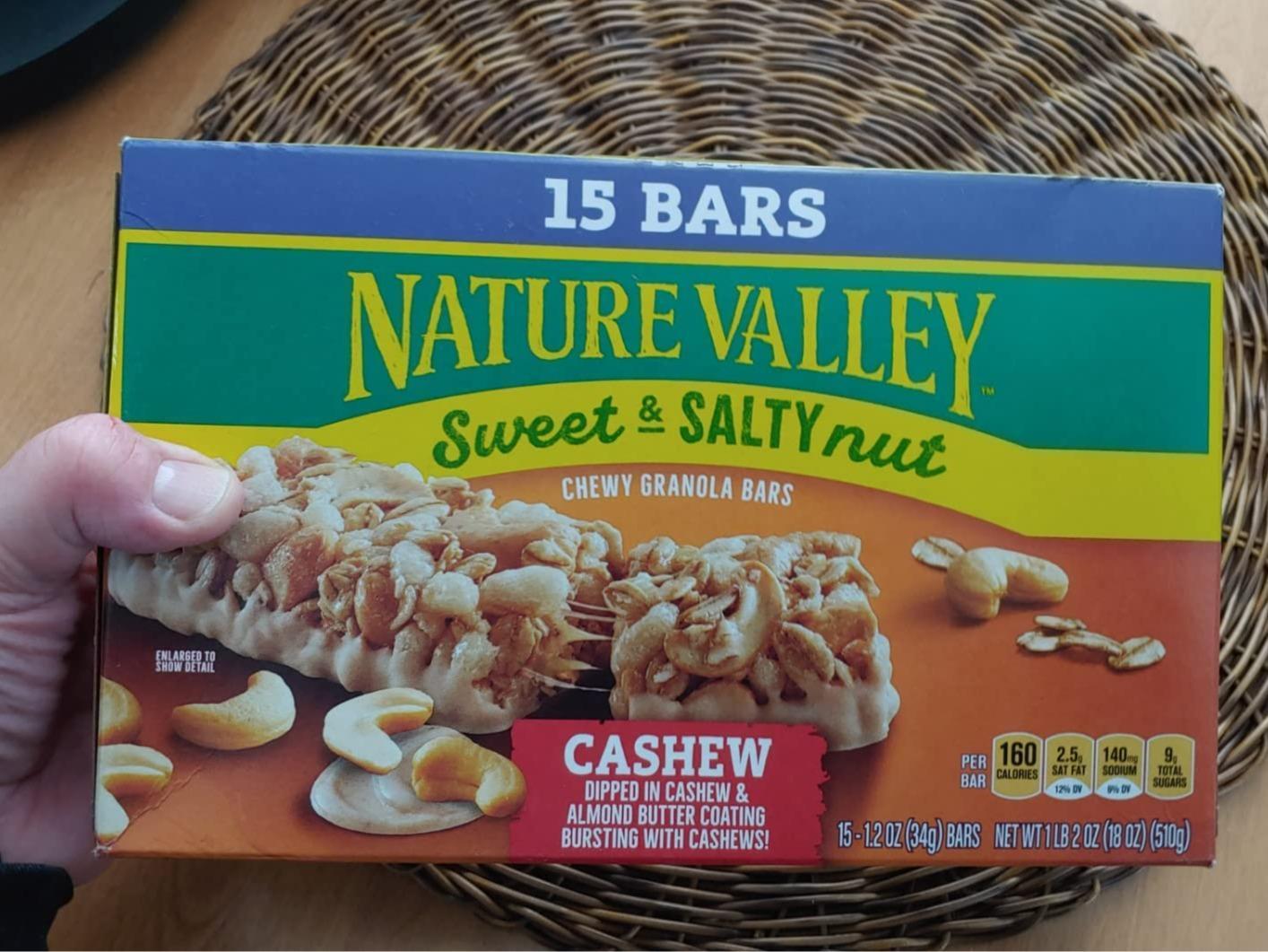 Nature Valley Sweet and Salty Nut Cashew Granola Bars – No Artificial Flavors Snack for Kids Lunchbox