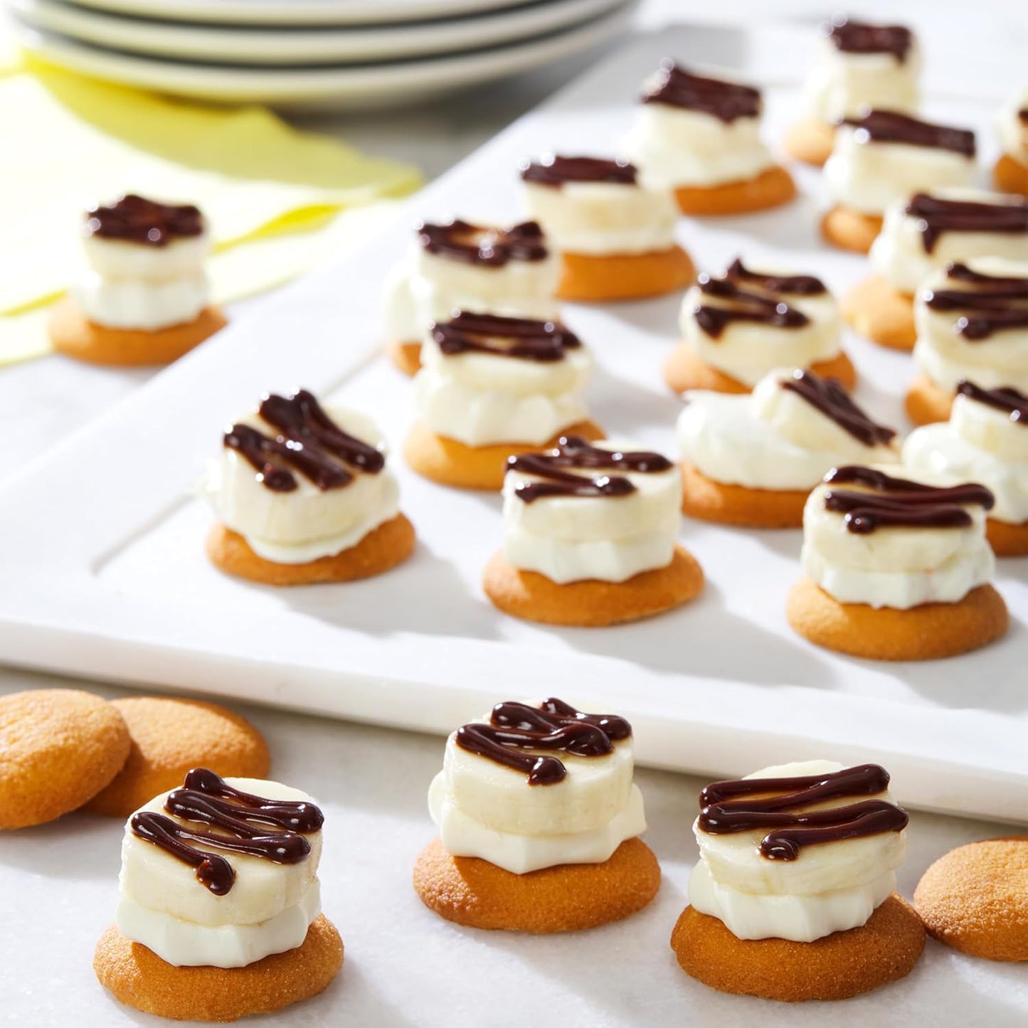 NILLA Wafers Cookies, Vanilla Wafers Kids Party Snack, Mild Vanilla Wafers for Banana Pudding and Lunchbox Packs