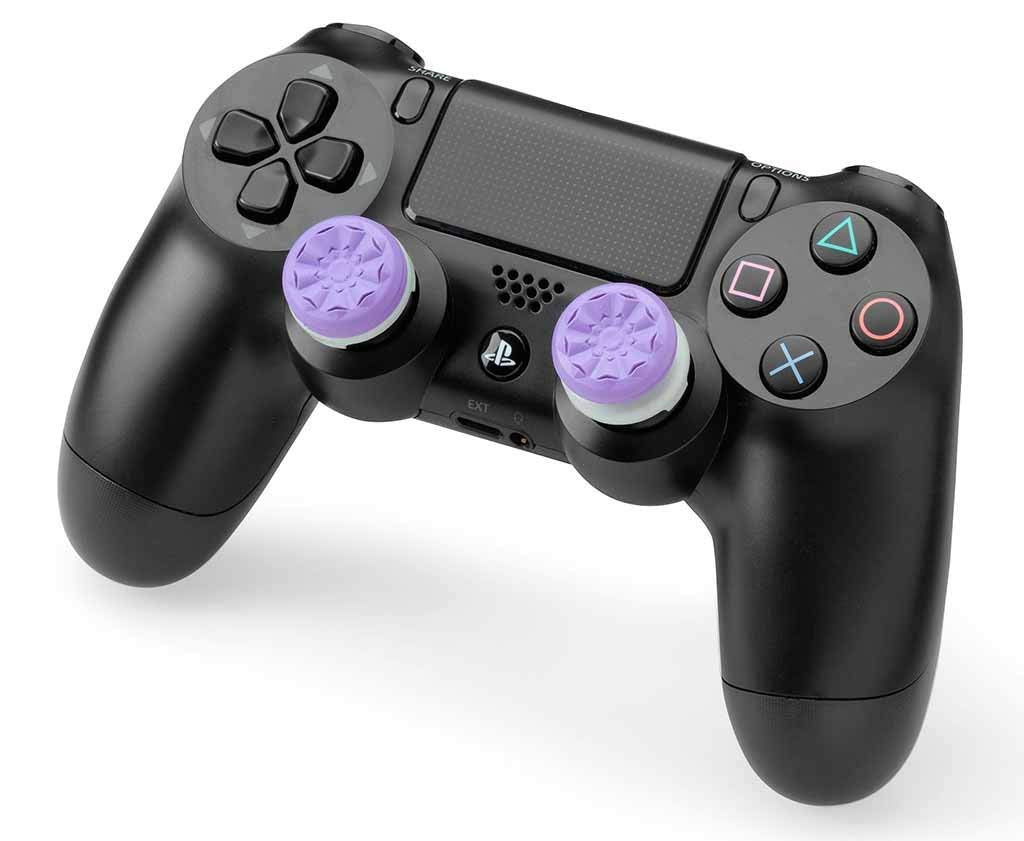 one mid-rise concave thumbstick adding 6.5 mm of height for the left analog