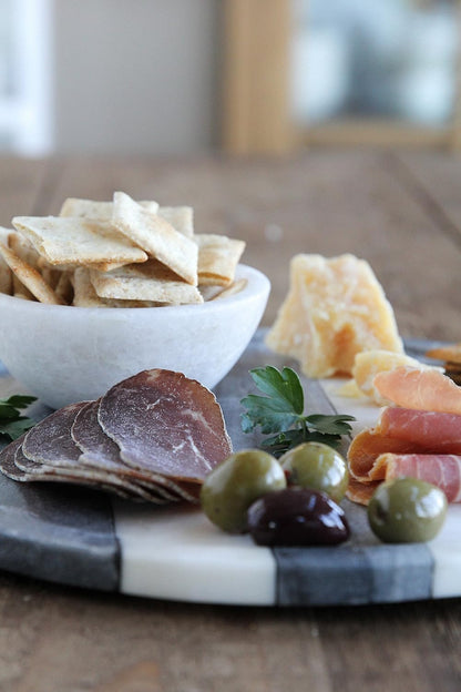 Simple Mills Almond Flour Crackers – Simple Snack for Uncluttered Kitchens