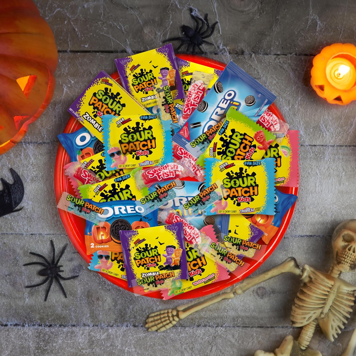 SOUR PATCH KIDS Halloween Variety Pack - 40 Durable Wrapped Candy Bags for Outdoor Front Porch Trick or Treat Night
