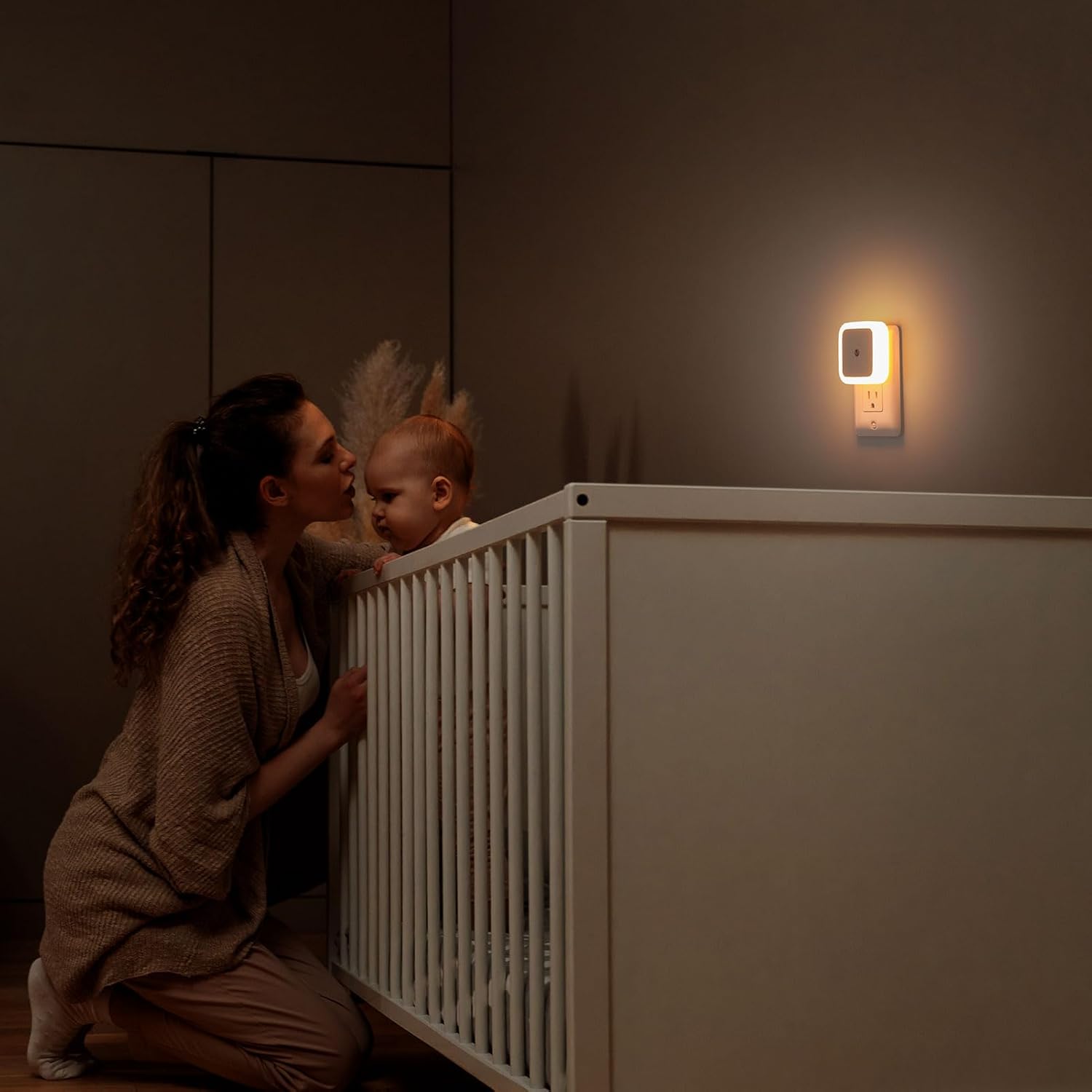 Sujeet Sensor Night Light 8-Pack – Fall Prevention Lighting for Hallways, Stairs, and Bedrooms, Auto On at Dusk
