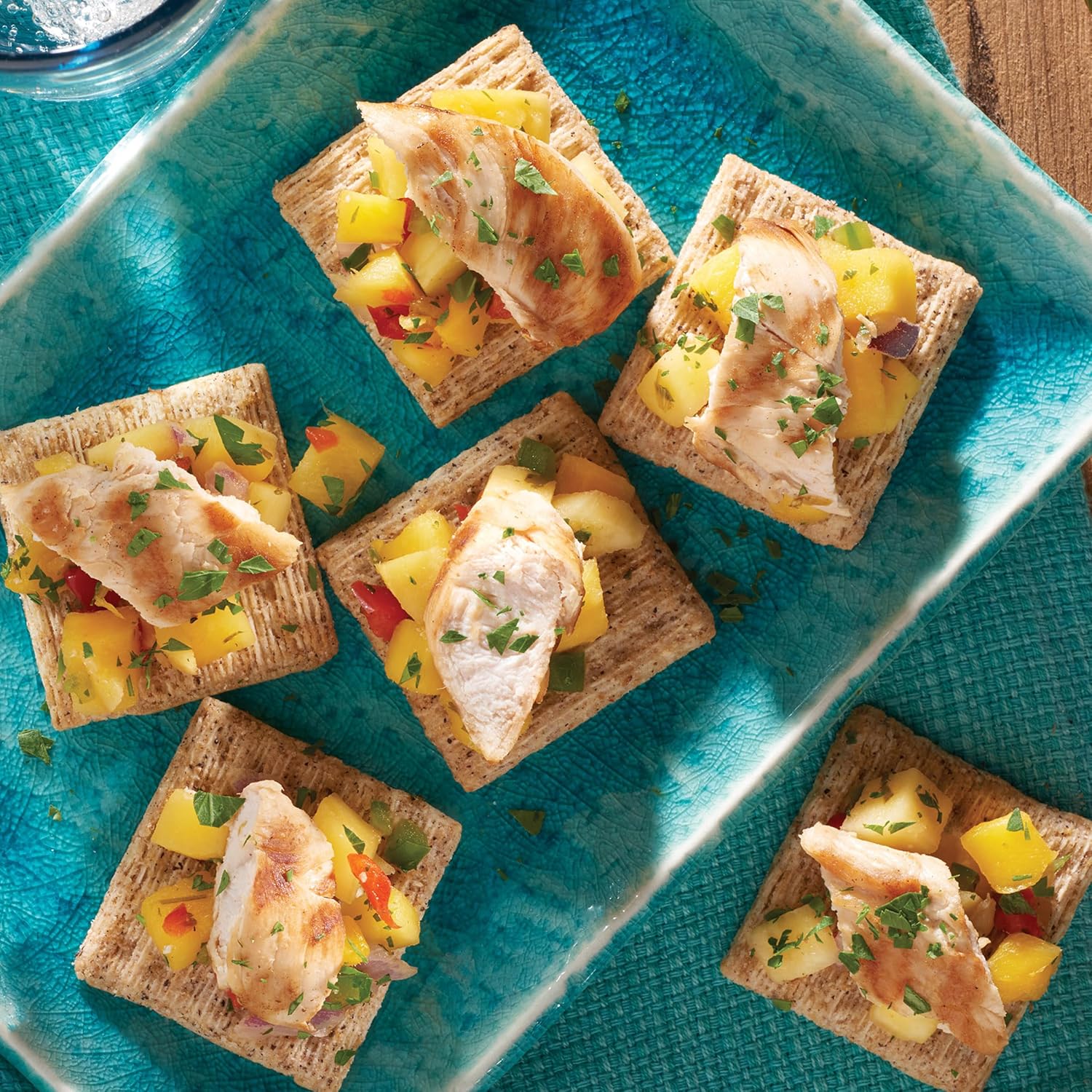 Triscuit Reduced Fat Vegan Crackers – Less-Is-More Lunch Box Base with No Artificial Additives