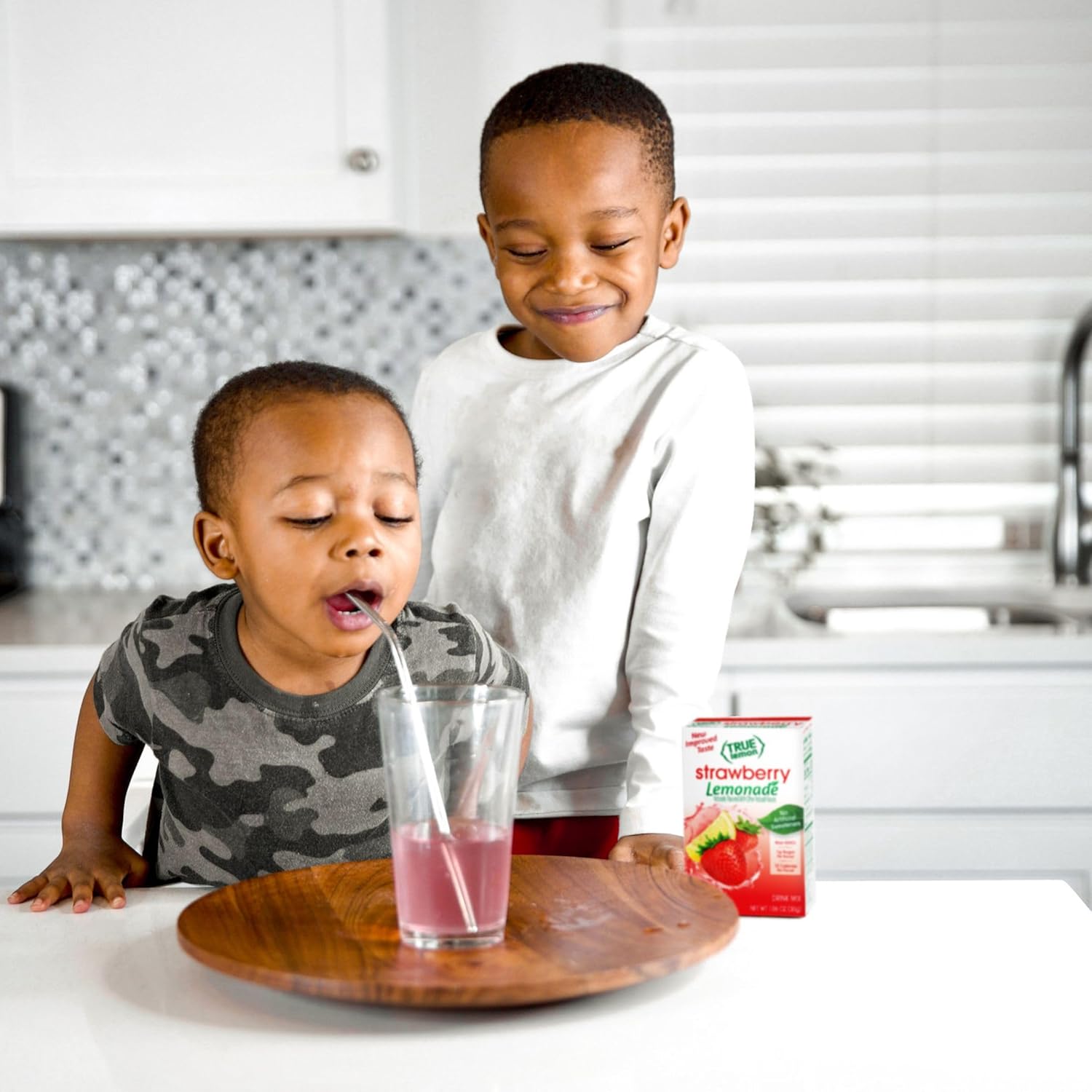 True Citrus True Lemon Strawberry Lemonade Powdered Packets – Commuter Bag Hydration for Workdays